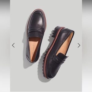 Women’s Black Madewell Lug Sole Loafer. 9.5